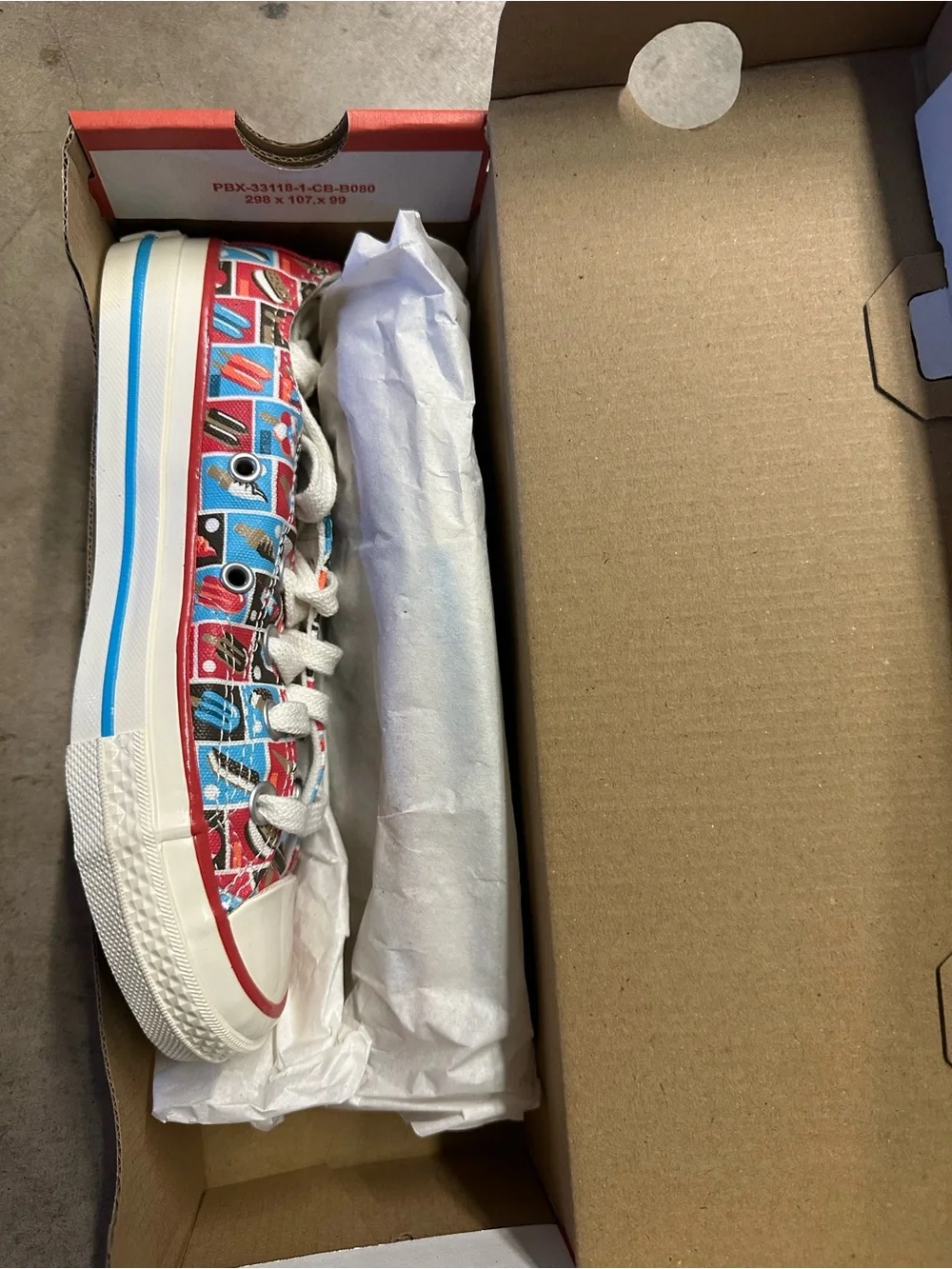 Converse colorful low